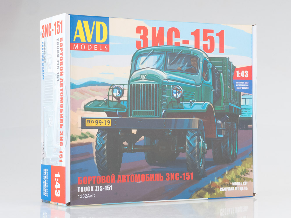 ZIS-151 flatbed truck, model kit