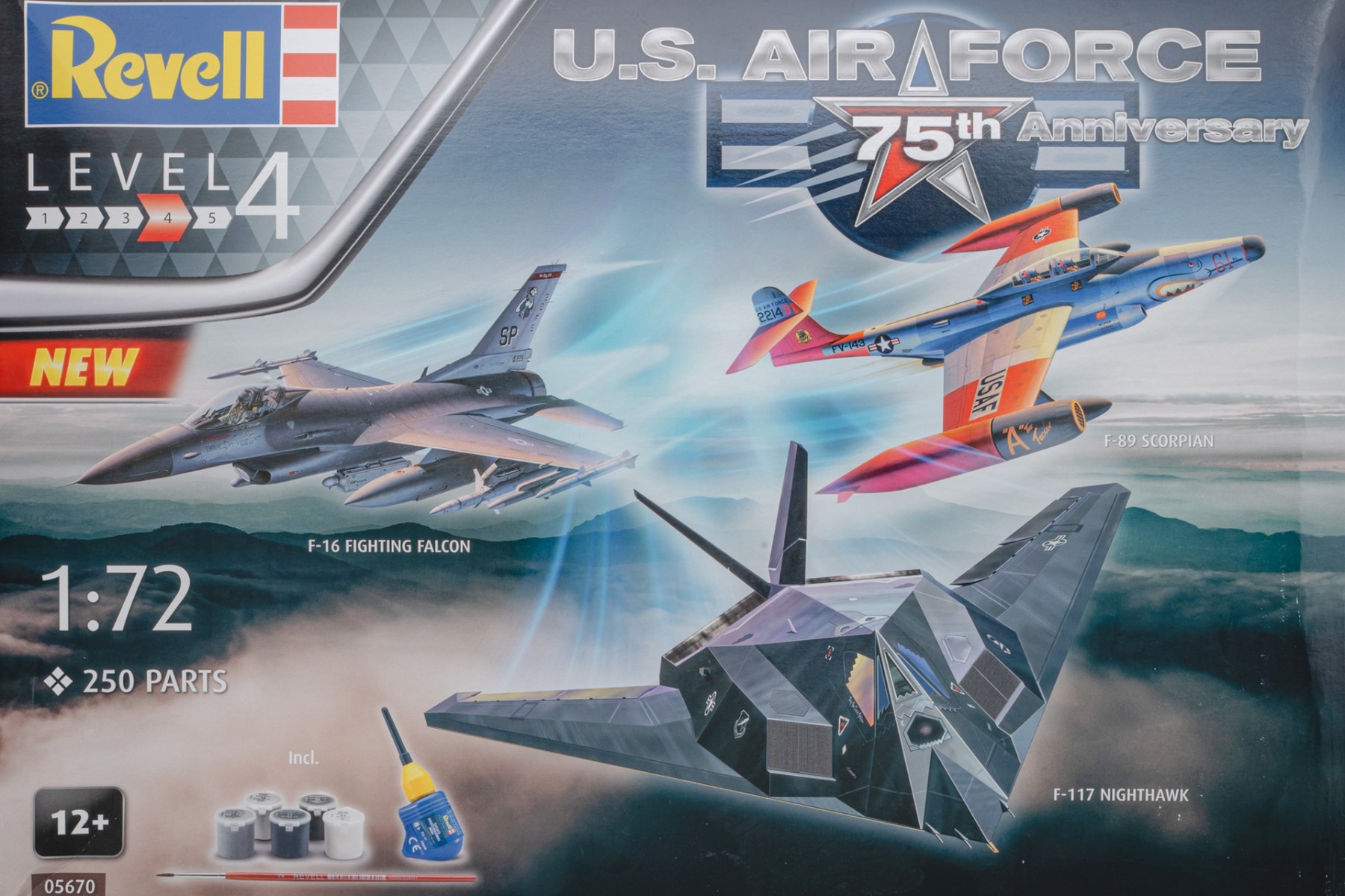 Revell RE05670 U.S. Air Force 75th Anniversary, Gift Set model set