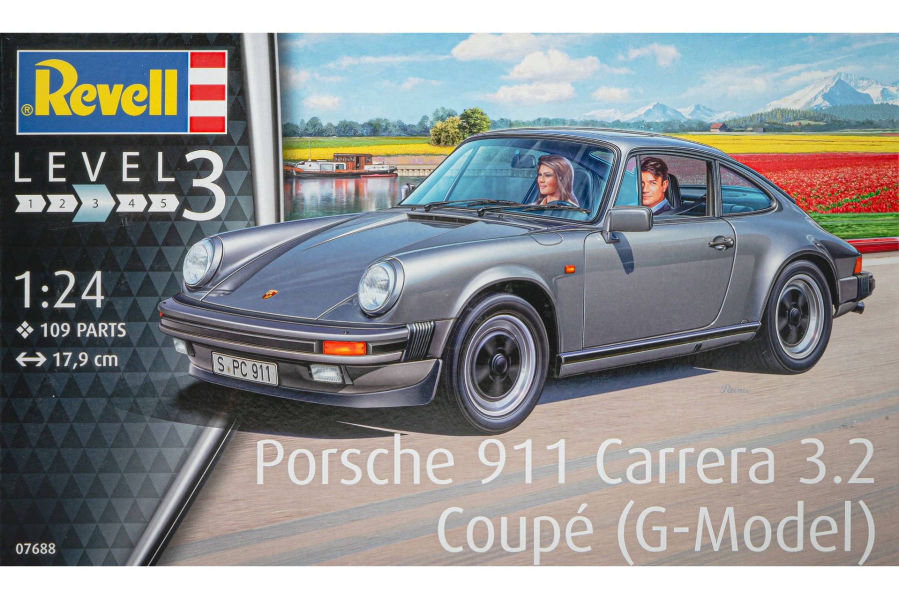 Revell RE07688 Porsche 911 Carrera 3.2 Coupe (G-Model), model kit