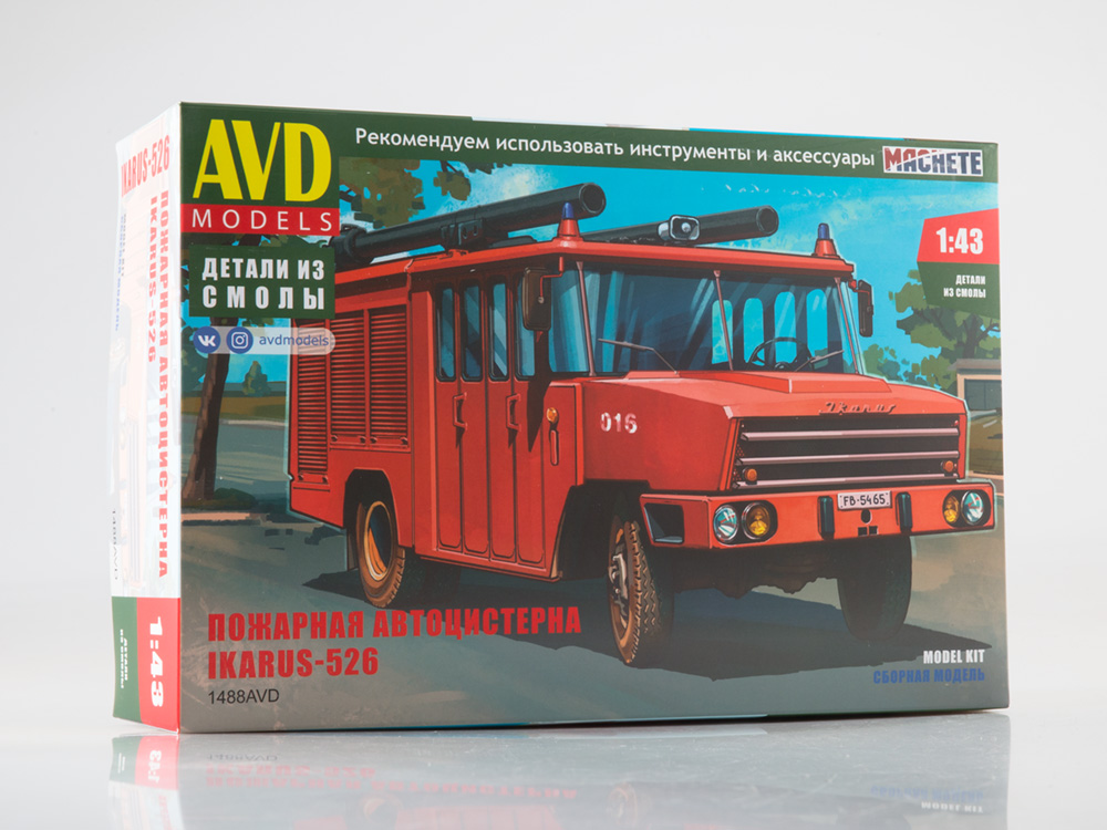 1488AVD Fire engine Ikarus-526, model kit