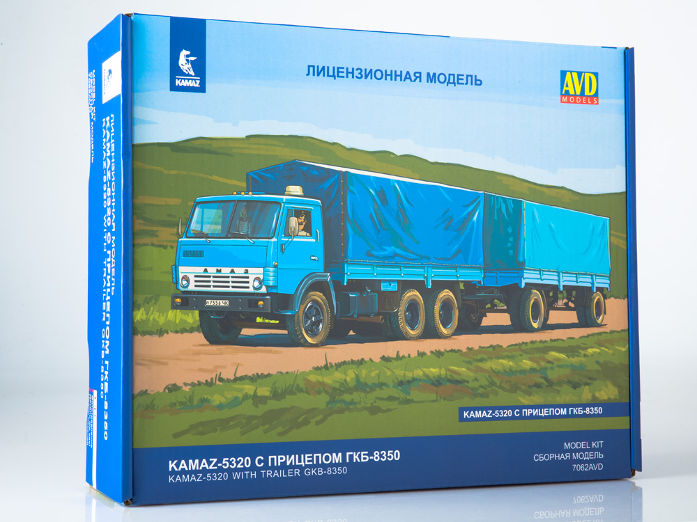 KAMAZ-5320 flatbed truck  with trailer GKB-8350, model kit