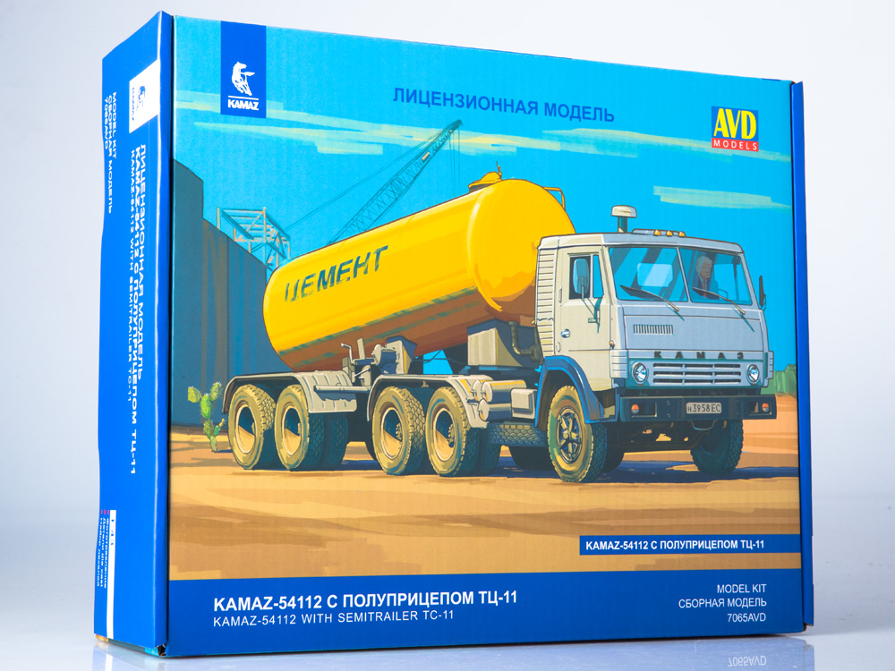 Kamaz-54112 tractor truck with semitrailer for cement TC-11, model kit