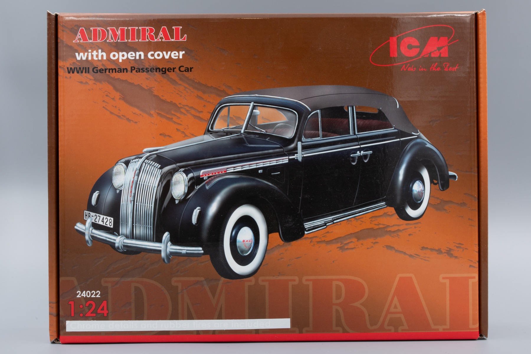 ICM24022 Opel Admiral Kabriolett, (soft top) WW2 German Passenger Car, model kit