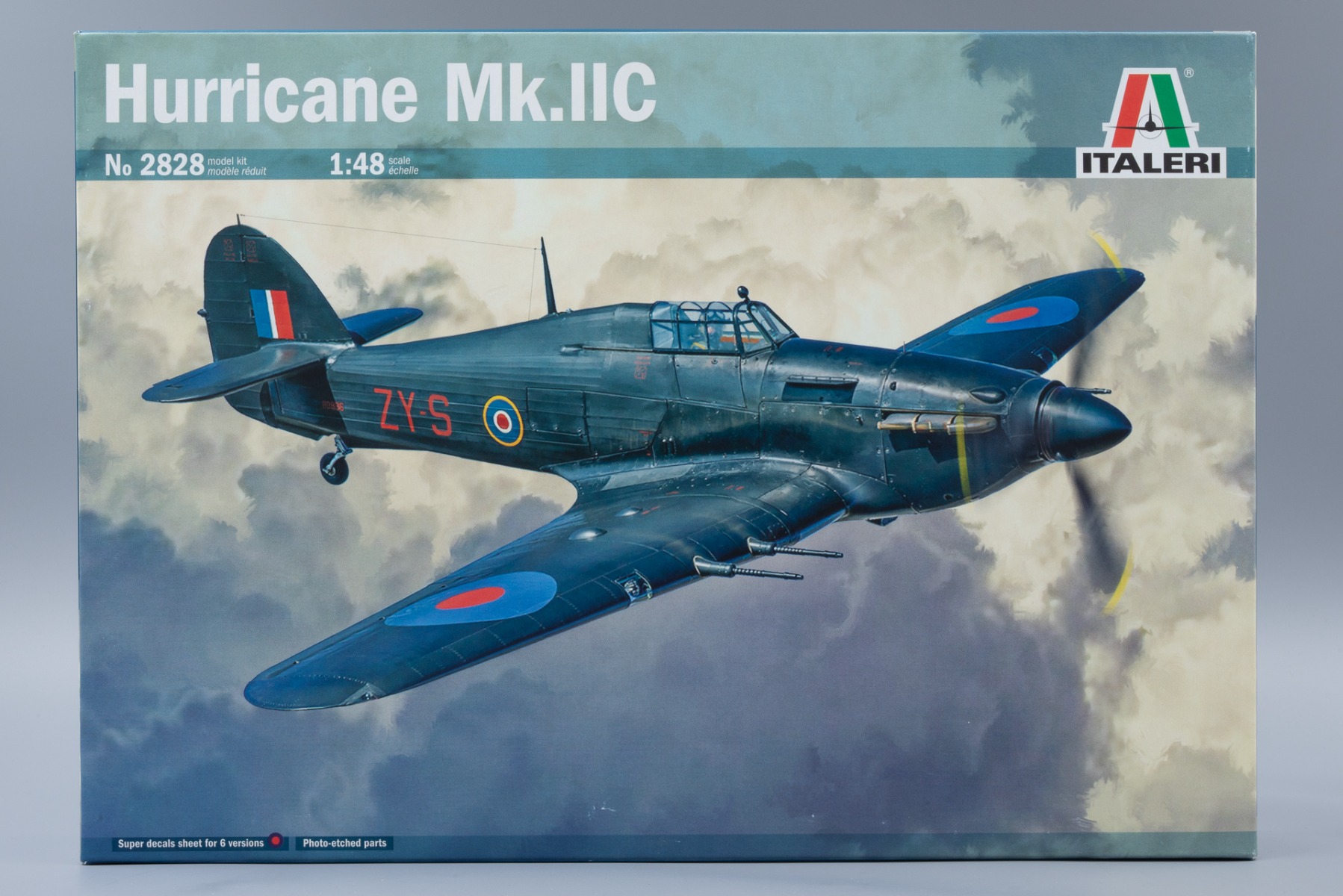 Italeri IT2828 Hawker Hurricane Mk. IIc, model kit