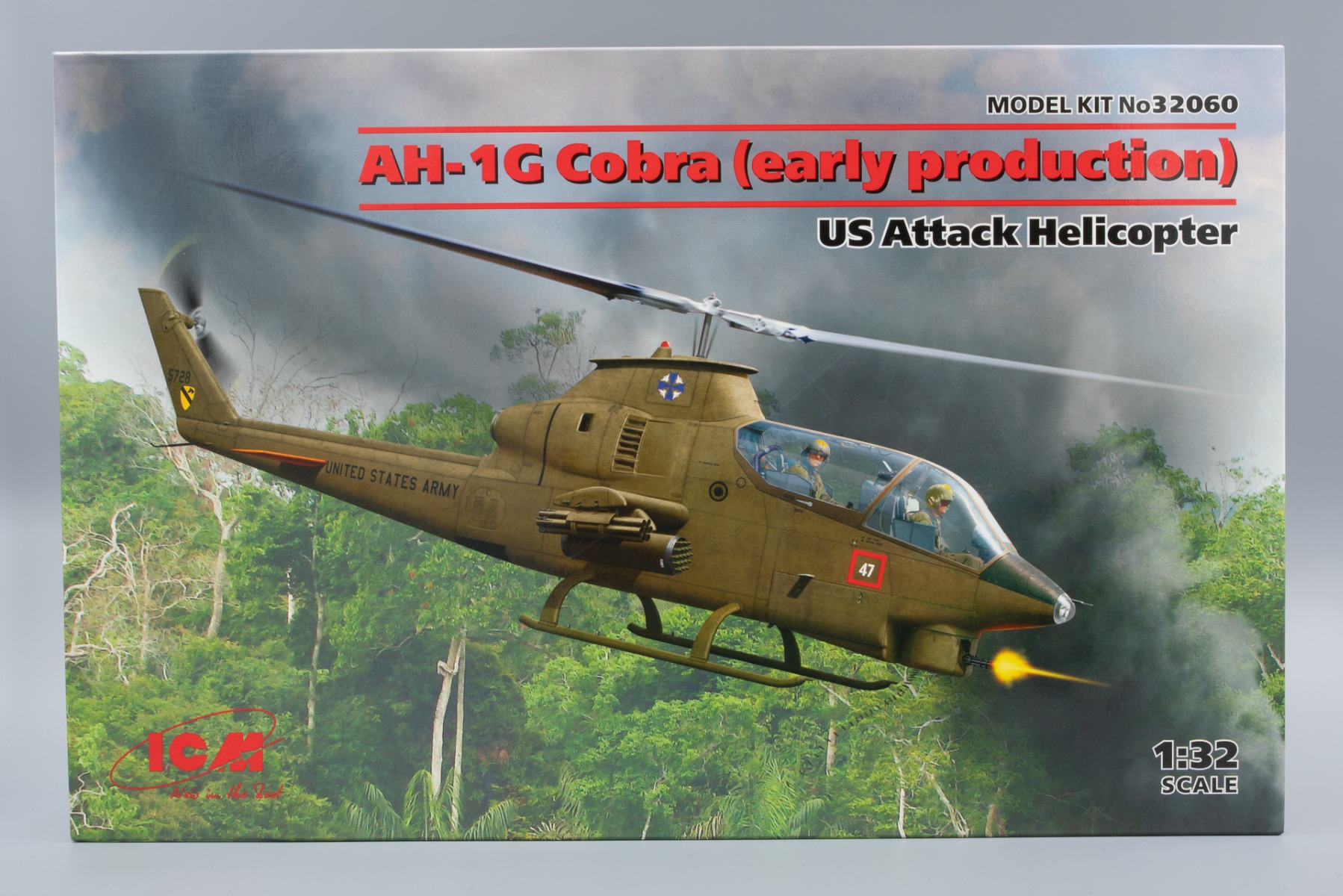ICM32060 AH-1G Cobra (early product ion), US At tack Helicopter, model kit