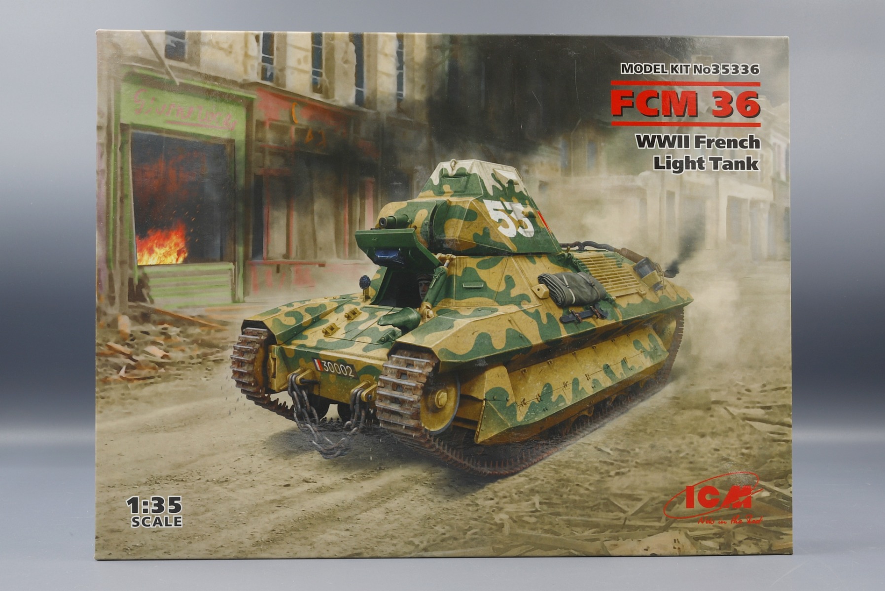 ICM35336 FCM 36 WWII French Light Tank, model kit