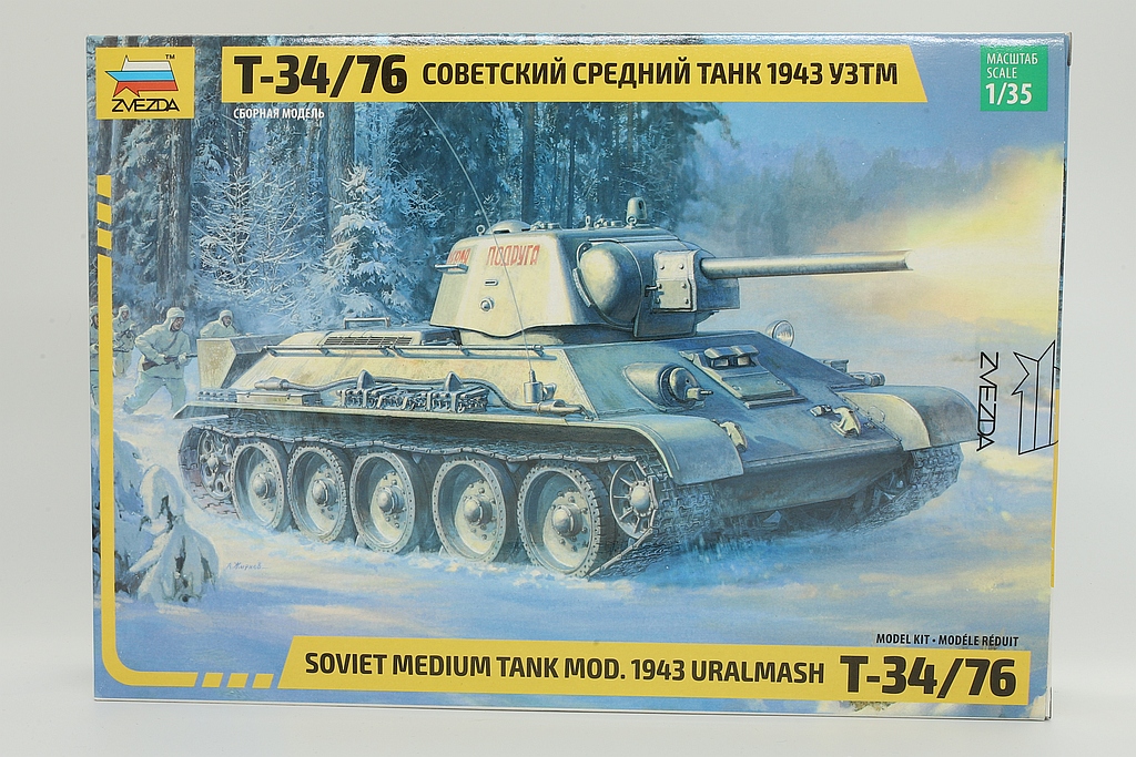 Zvezda ZV3689 Soviet medium tank mod. 1943 URALMASH T-34/76