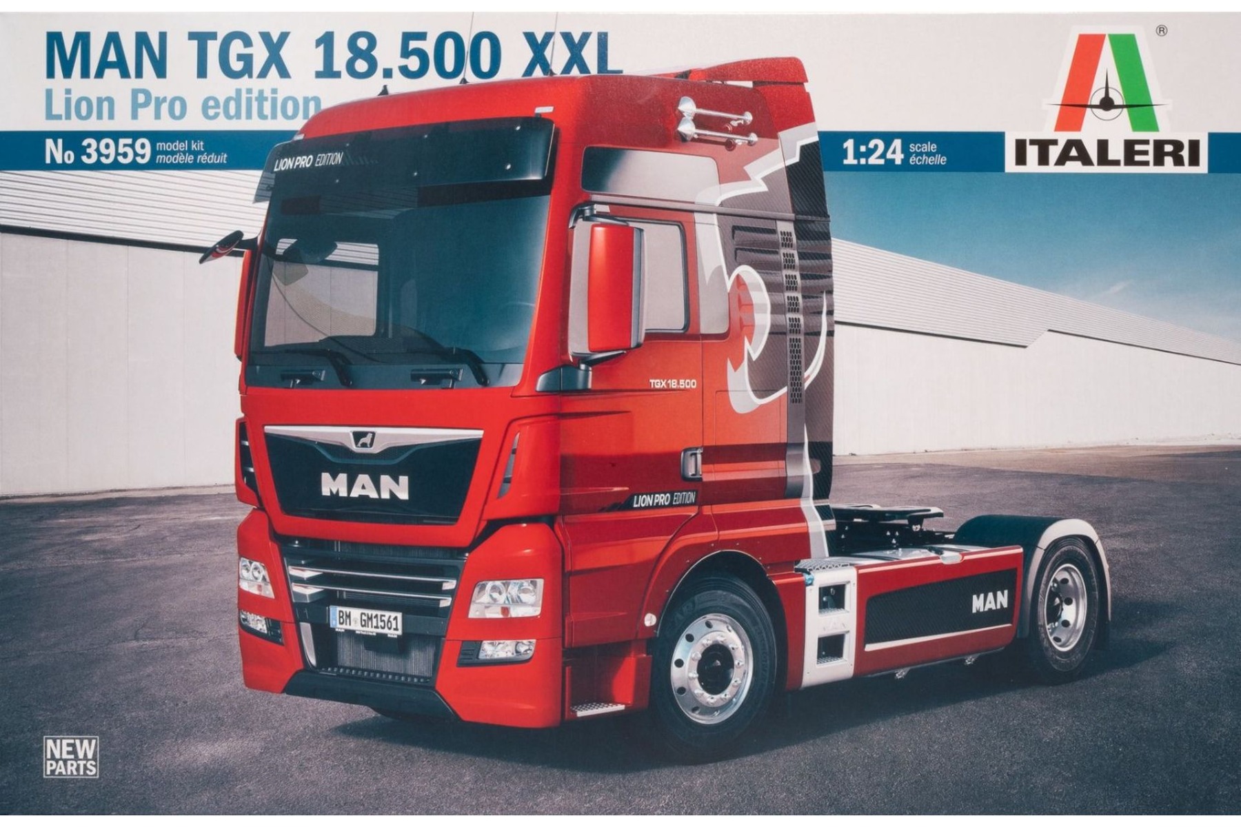Italeri IT3959 MAN TGX 18.500 XXL tractor truck, Lion Pro Edition, model kit