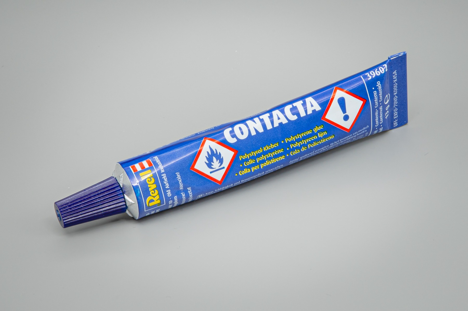Contacta Liquid Poly Cement  / glue13g