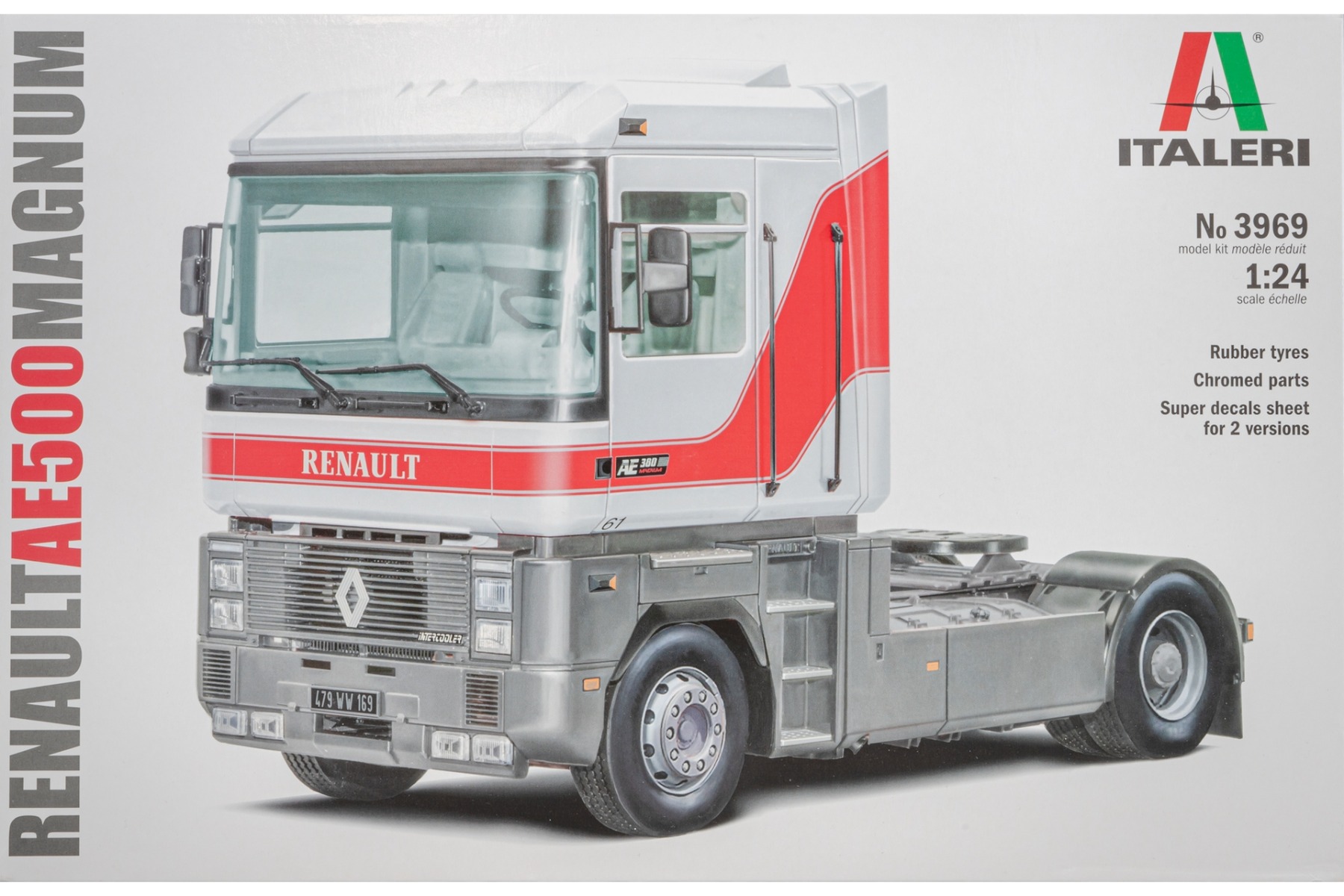 Italeri IT3969 Renault AE500 Magnum tractor truck, model kit