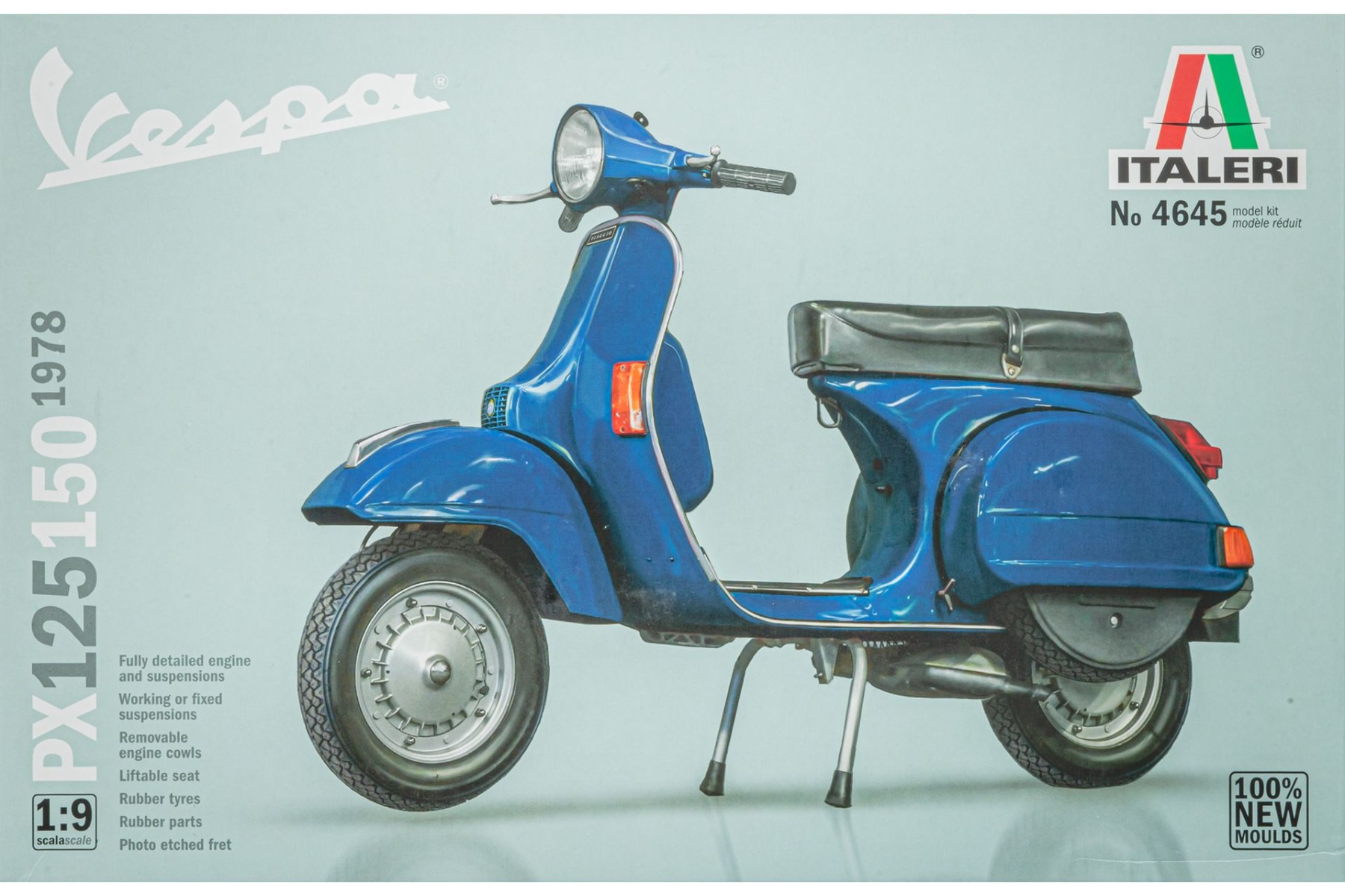 Italeri IT4645 Piaggio Vespa PX 125/150 scooter, model kit