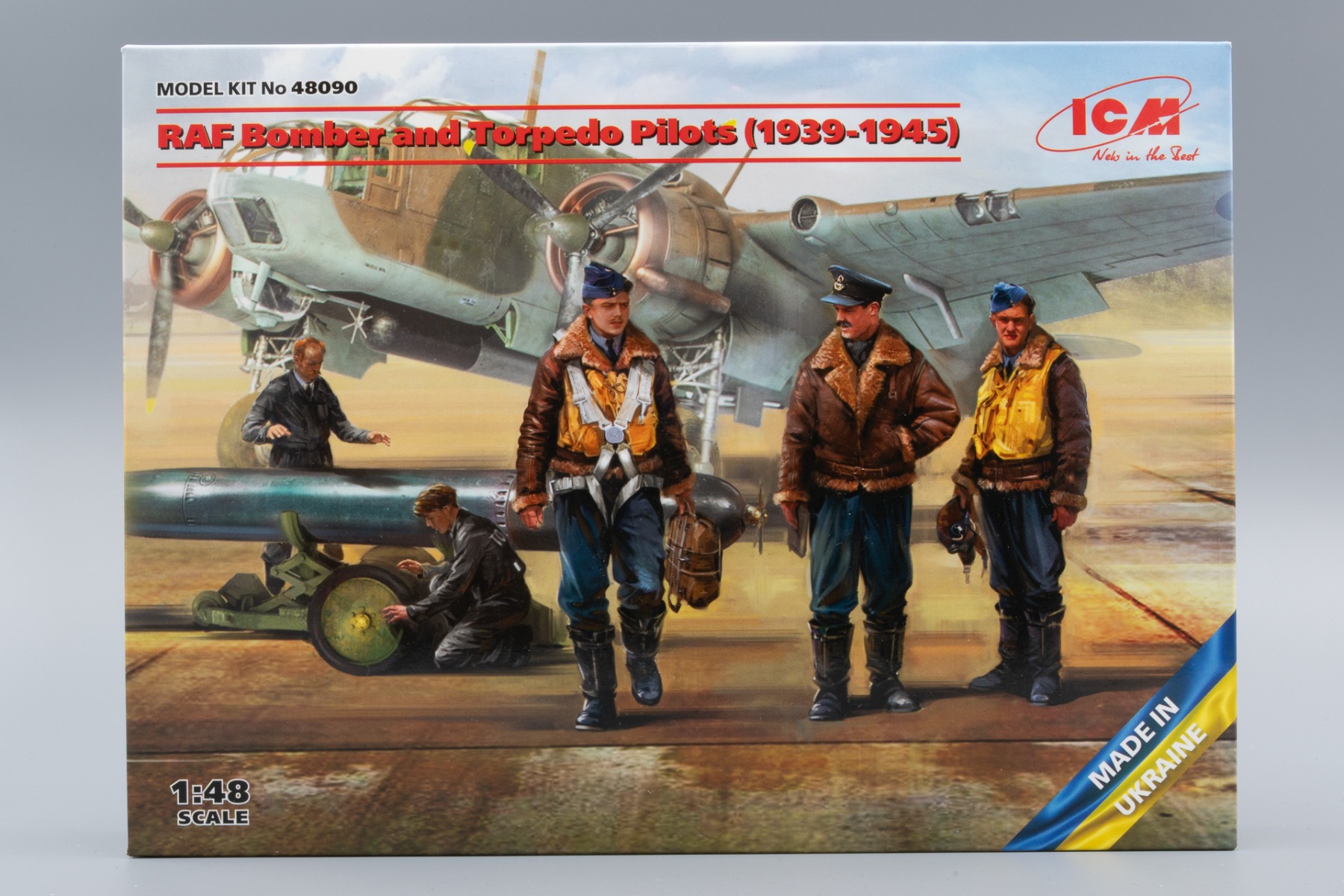 ICM48090 RAF Bomber and Torpedo Pilot s (1939-1945), figurines
