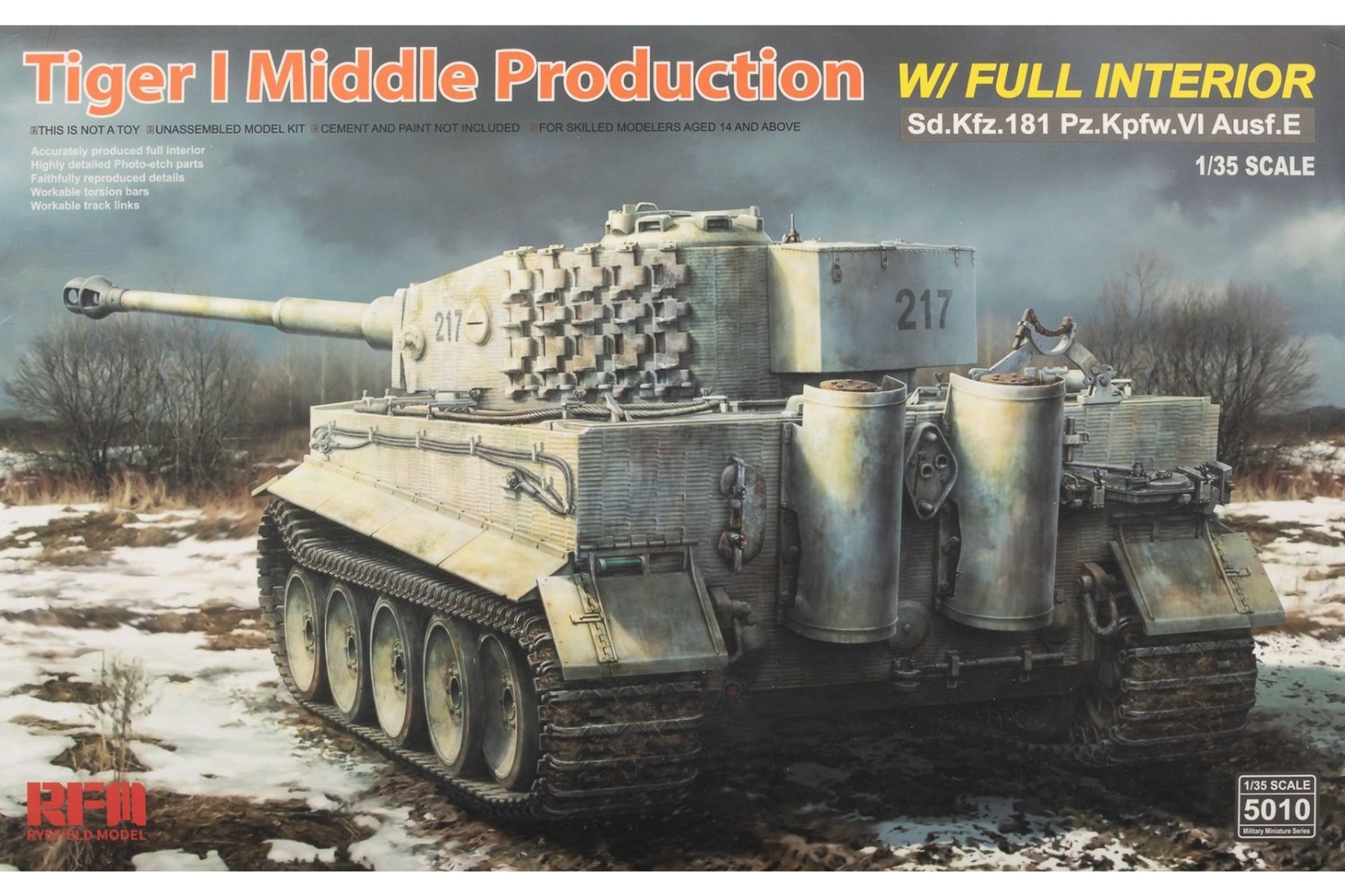 Rye Field Model RM-5010 Sd.Kfz. 181 Pz.kpfw.VI Ausf. E Tiger I Middle Production W/ Full Interior, model kit