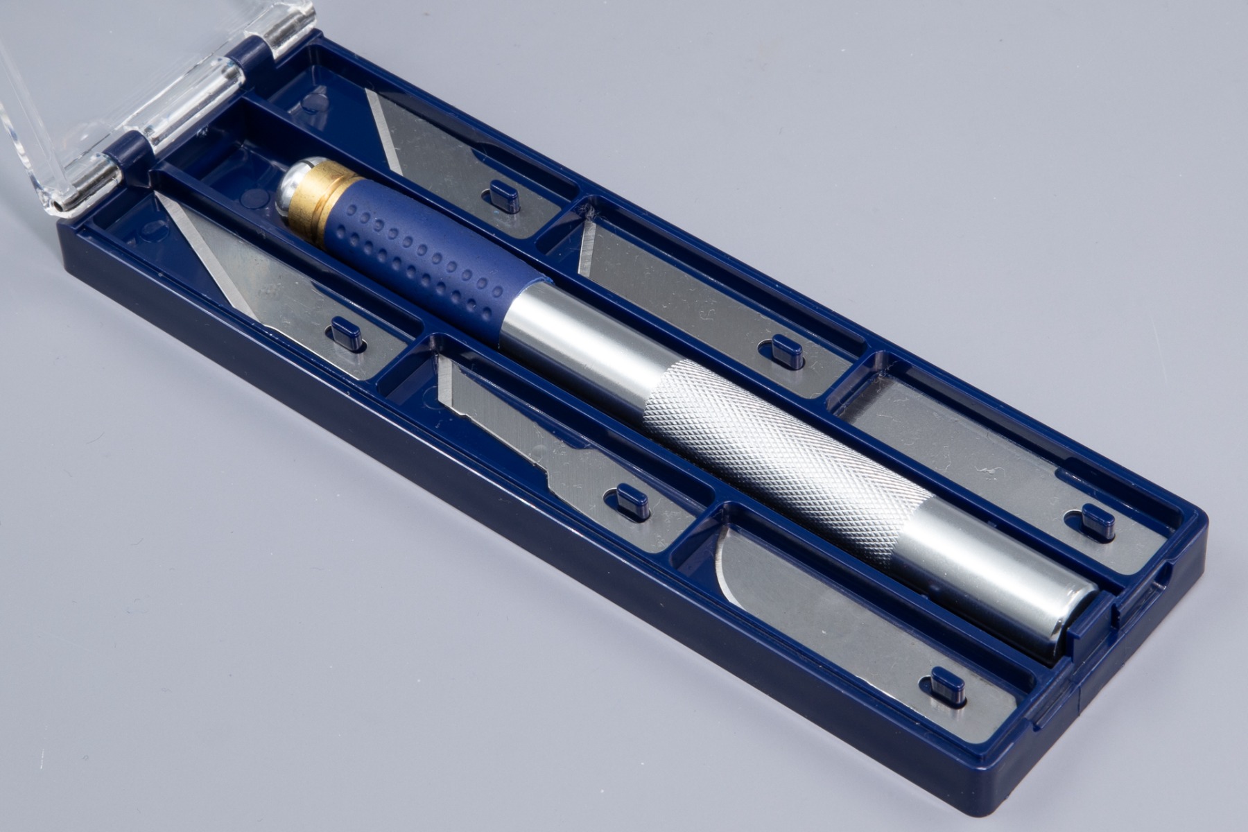 Italeri IT50822 Proffesional Craft Knife w/blades (6pcs), Italeri