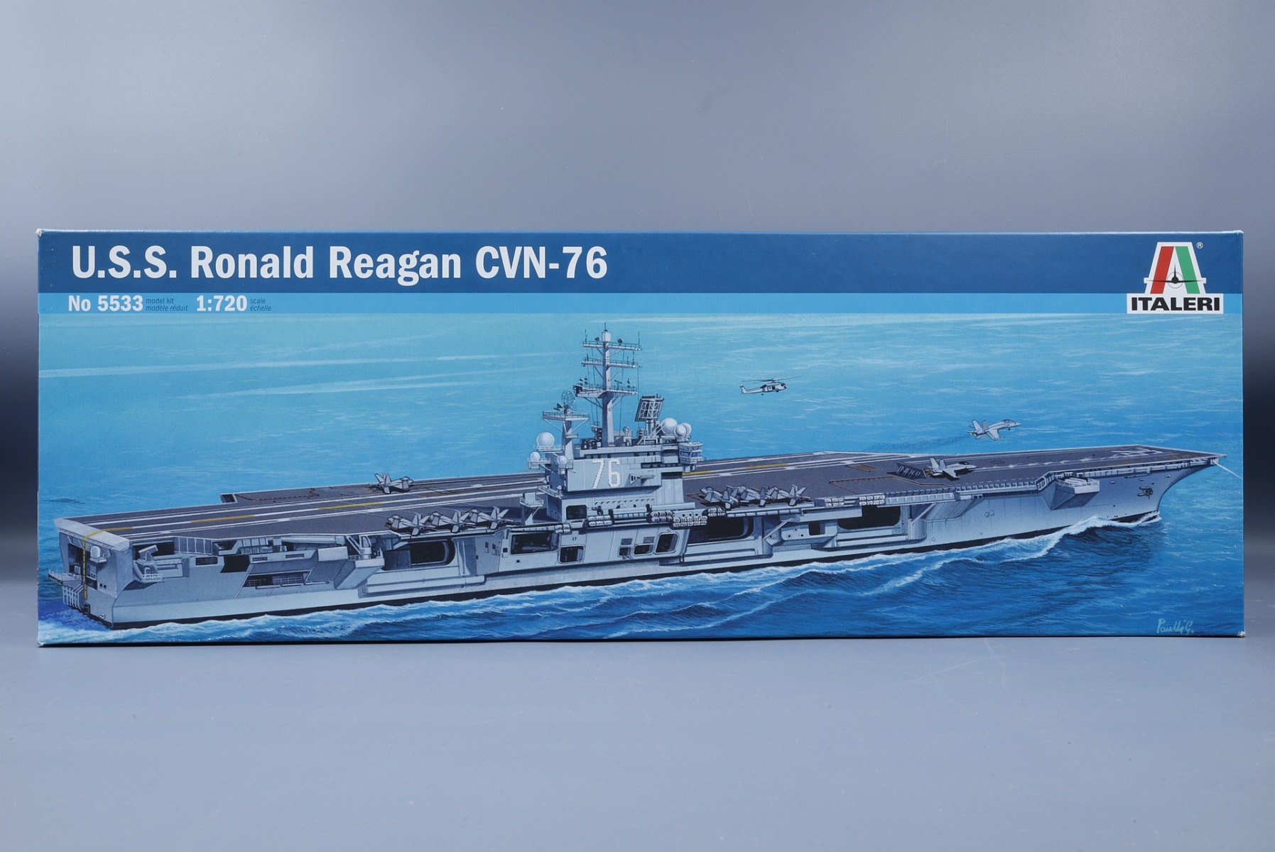 Italeri IT5533 U.S.S. Ronald Reagan CVN-76, model kit