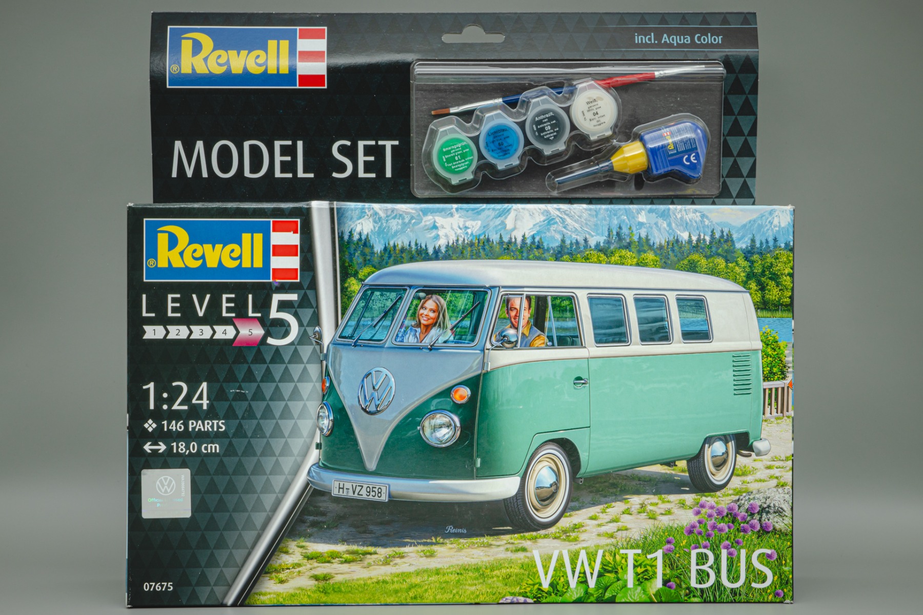 Revell 67675 VW / Volkswagen T1 Bus, model set