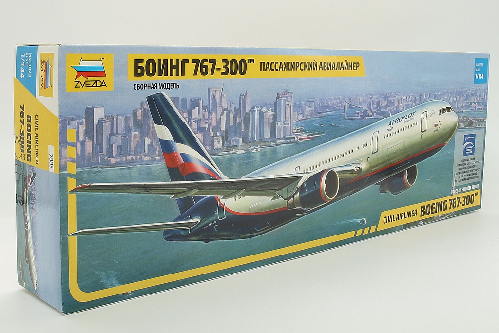 Zvezda ZV7005 Civil Airliner Boeing 767-300