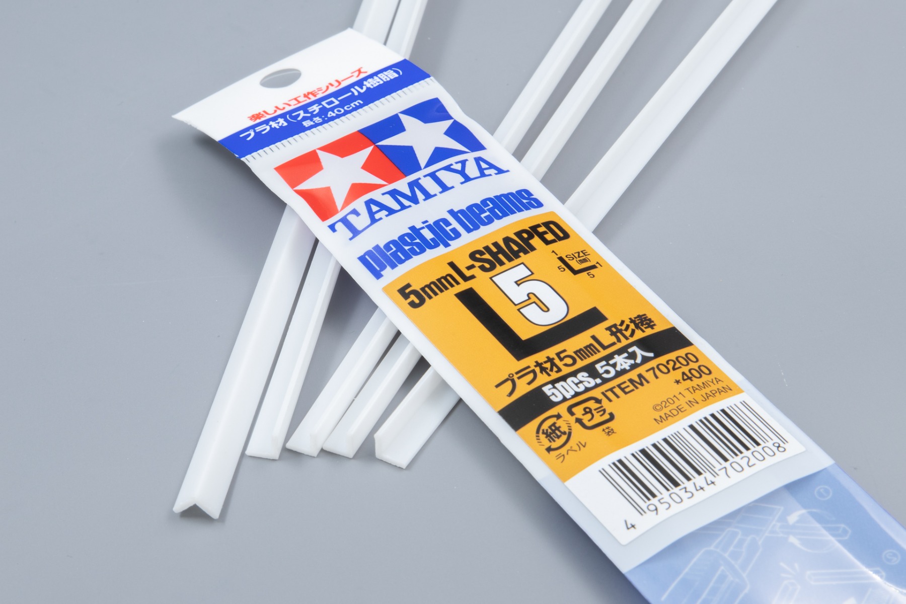 Tamiya TA70200 Construction Series Plastic Beams 5mm L-Shaped x 400 mm 5 pcs