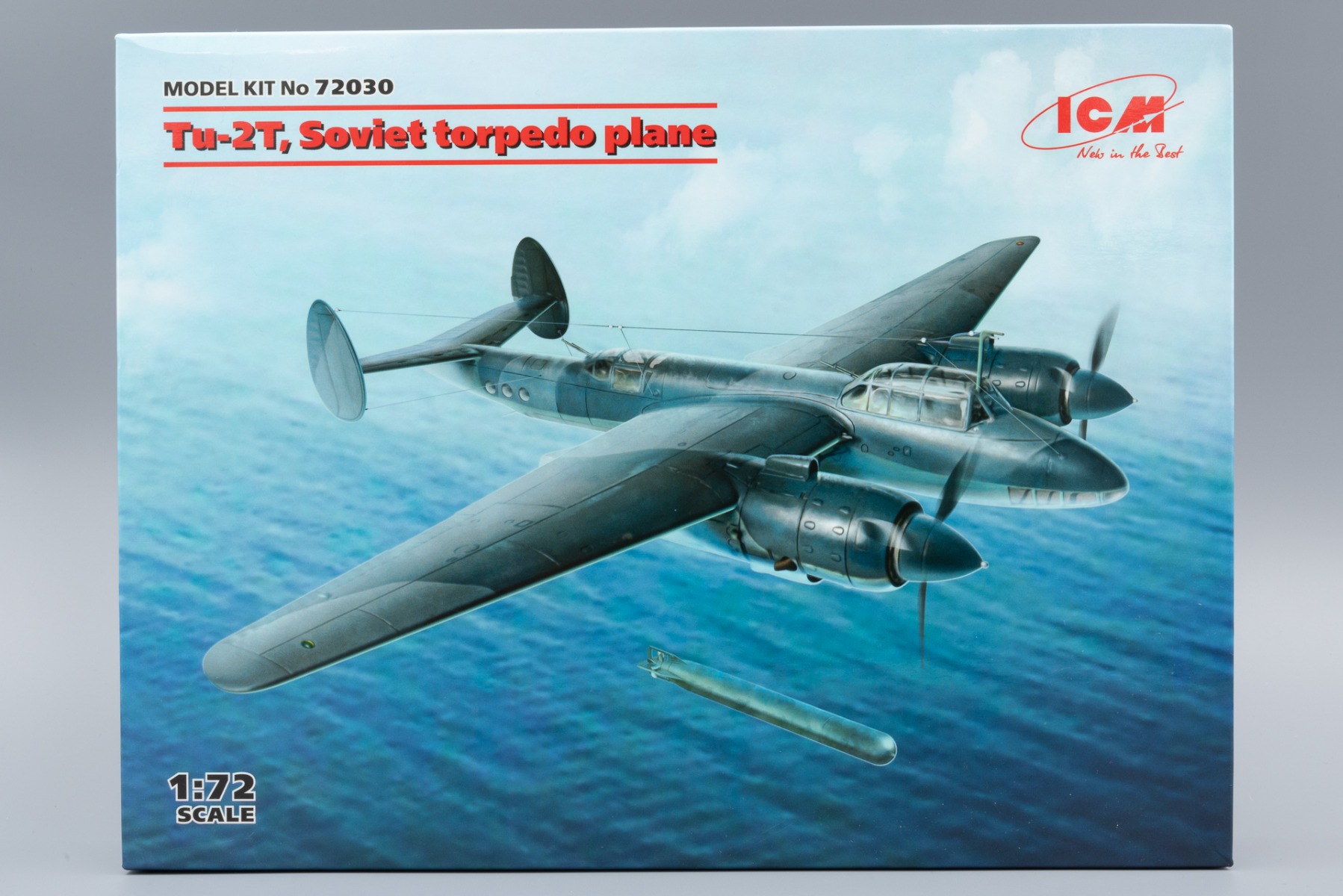 ICM72030 Tupolev Tu-2T Soviet torpedo plane, model kit