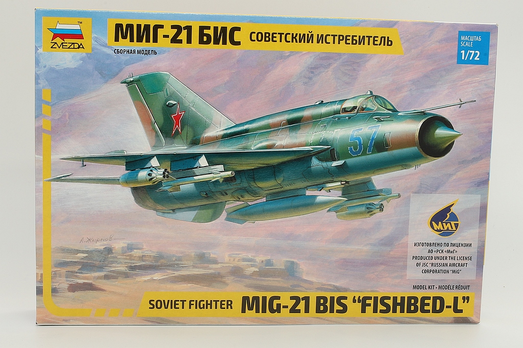 Zvezda ZV7259 Soviet fighter MiG-21Bis 