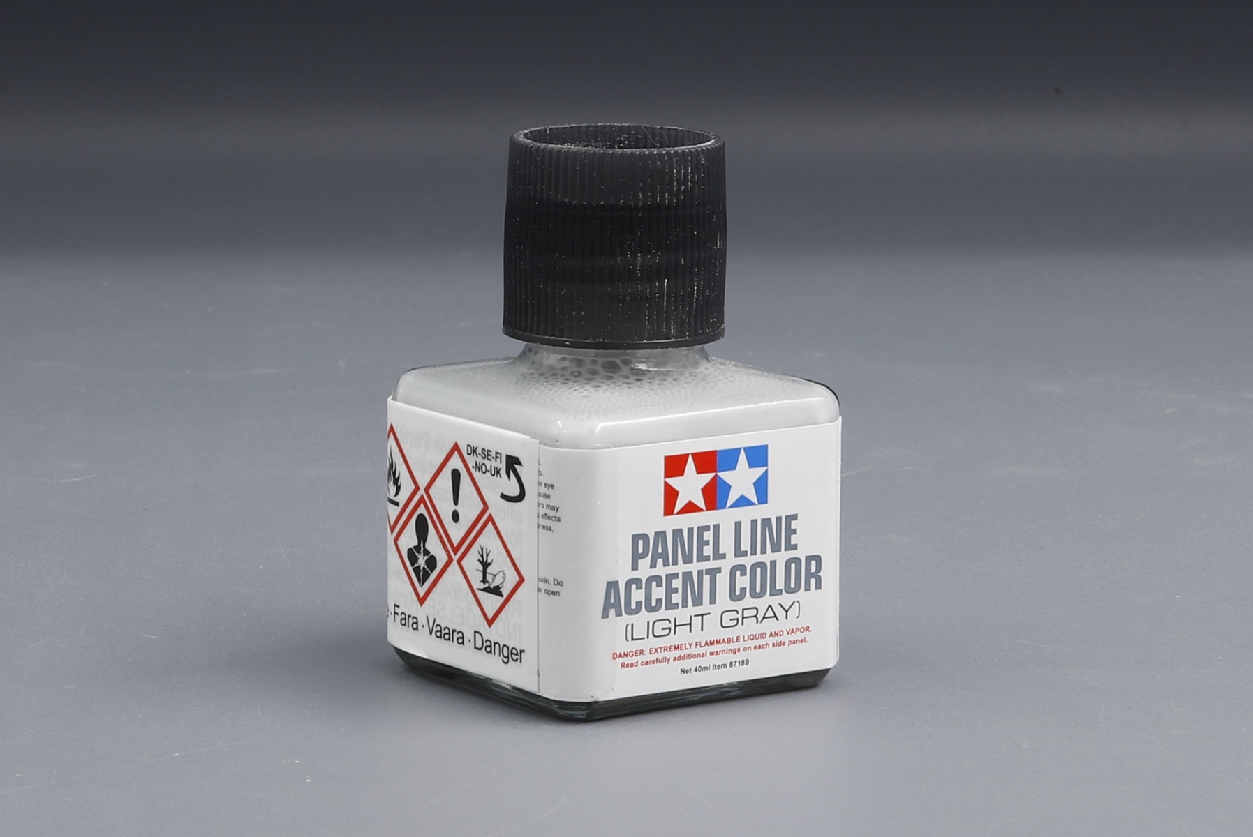 Tamiya TA87189 Panel Line Accent Color (Light Gray) - 40ml