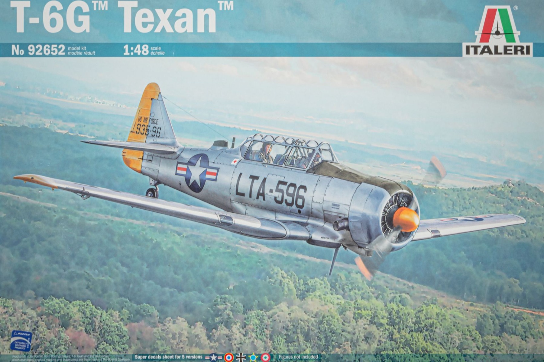 Italeri IT92652 North American T-6G Texan, American Trainer Aircraft, model kit